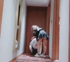 开发废物儿子首次圣水/舔手指/喂食 bf6459