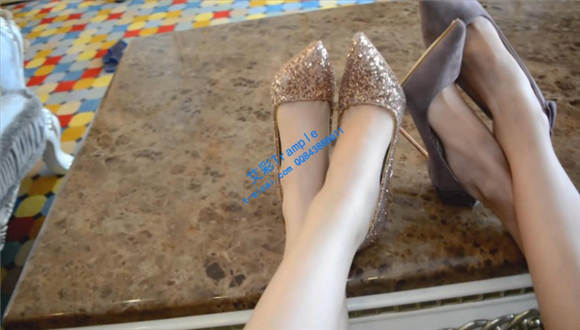 『奴隶岛』—萱萱&欣欣POV辱骂秀足底