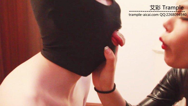 明妃女王脏鞋口水调教2