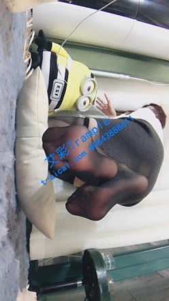 女神露脸直播舔自己脚趾,今天的脚丫特别美特别漂亮