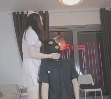 【飞扬女王】护士姐姐打退骚针（踢裆踩踏） bf8406