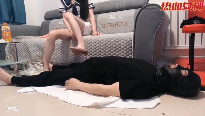 【初柒S】绝美学生S jk高跟美腿各种踢顶 踹碎踹烂m下面 超暴力踢裆碎蛋 YC-220507-3