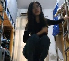 【素人星探】偷溜女生宿舍被虐-白袜踩/骑马/深喉/虐乳/舔鞋 bf28632