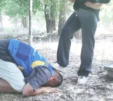 【妖玲】户外-外卖小哥迟到被暴打 bf29841