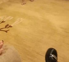 【爱可呀】母畜-舔皮鞋白袜/揪耳朵/舔脚趾/骑马叼白袜【完整版】bf30745