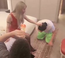 【梦樱】黑丝诱惑踩踏喂食【完整版】 bf31078