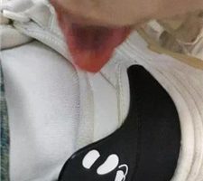 【爱可呀】教室开发素人S-母畜-跪舔多人多双脏鞋 bf34999