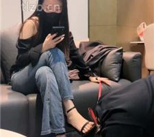 【槿一】奴隶舔吐在地上的食物 bf36652