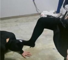 【魔鬼天使】暴力虐打惩罚放鸽子的狗 bf36912