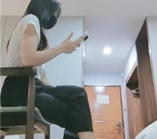 【妮蔻】吃原味脚/骑马/铆钉鞋踩虐 bf37446