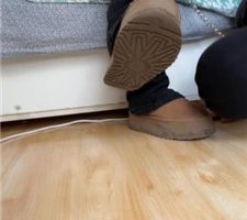 【玥野兔】近距离-雪地靴原味船袜踩虐 bf38632