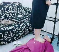 【绾颜】白领下班裸足踩家奴 bf39205