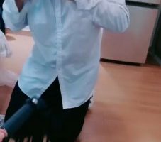 【梦熙】抖M继父下跪做奴 JS240405-2