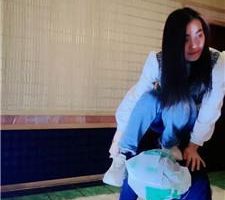 【北京艾琳】保鲜膜捆绑/小白鞋全体重踩踏 bf40535