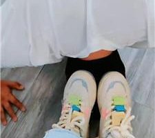 【萌宝儿】脚踩各种食物喂食/舔鞋底和地板 JS240418-12