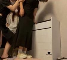 【精神小妹】推荐-4S-轮流全体重踩踏 bf43349