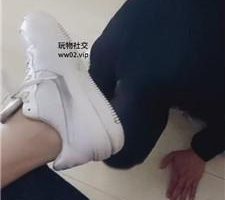 【美柠】近距离清理超脏小白鞋 JS241104-5