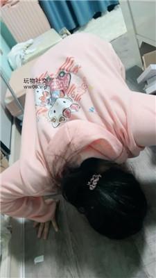 【小凤梨】藤条体罚女闺蜜 JS241127-31