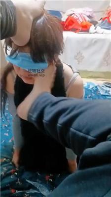 【伪娘和人妻】变装奴喜欢酸臭脚丫 JS241128-47