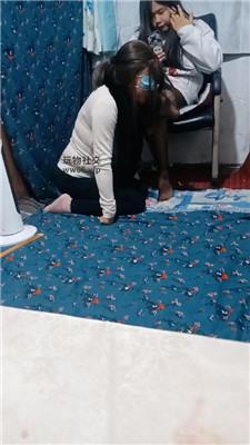 【伪娘和人妻】变装奴下跪舔丝袜jio JS241211-21