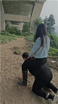 【偏不】户外骑马遛狗犬化/跪舔长靴白袜【双视角版】 bf48720