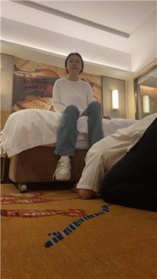 【白兔】小白鞋白袜踩踏 bf48932