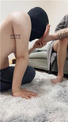 【小凤梨】跪舔纹身小妹的jio JS250222-33