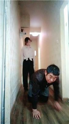 【鸿运】双S-沐足店做技师的狗【双视角版】 JS250416-15