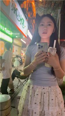 【素人挖掘机】双S素人车内脏鞋白袜调 JS250527-5