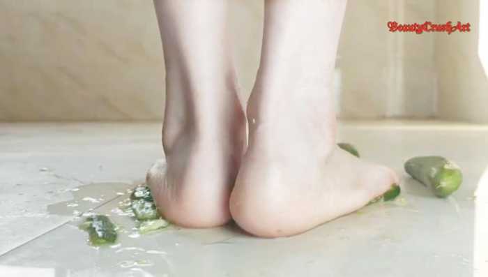 【BeautyCrushArt】新人小苒试拍黄瓜 YC-250523