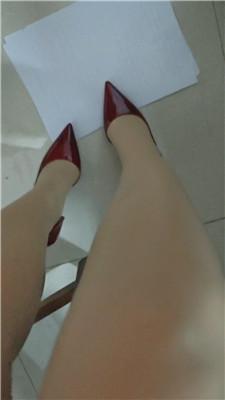 【魅影】办公室臭脚玩下属奴 JS250605-1