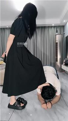 【诗琪】保鲜膜臭脚丫窒息-御姐暴揍 JS250605-11