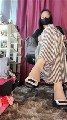 【萬一】贡    250607-24