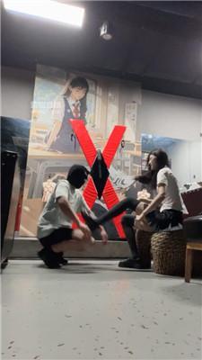 【思慕】素人S-囚禁狗笼-皮鞋过膝袜踢踹 bf54409