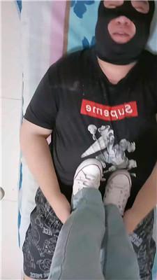 【萌宝儿】帆布鞋踩踏-脏玉足喂食 JS250626-16