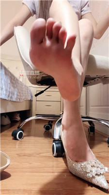 【黑心爱菜主子】香水洗脑    250708-9