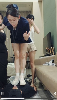 月焱一柔开发素人玩狗狗 YC-250819-4