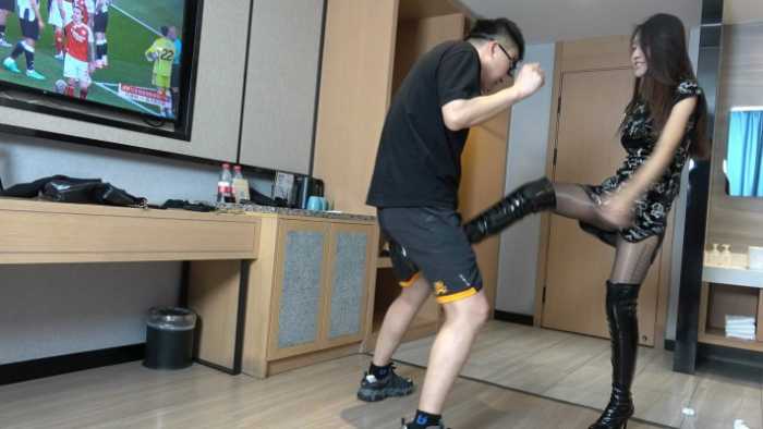 【苏念】长筒皮靴踢裆偷鞋狗 YC-250829-4