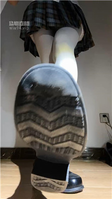 【爱里】厚白炸    250903-2