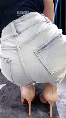 【木万】人形马桶吃黄金    250912-21