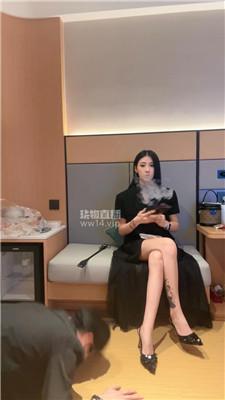 【苏御大人】高跟碾压踩-重度虐打【双视角版】  JS250914-31