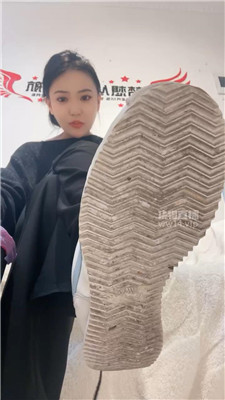 【甜甜】白袜炸    250924-11