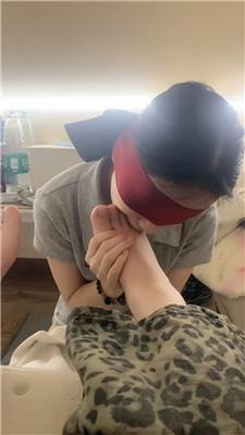 【小羊】母狗舔吃脚丫[下] JS250928-24