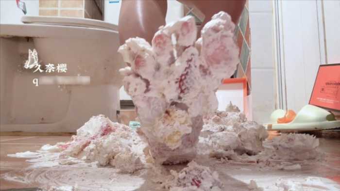 光脚踩蛋糕 JS251028~2