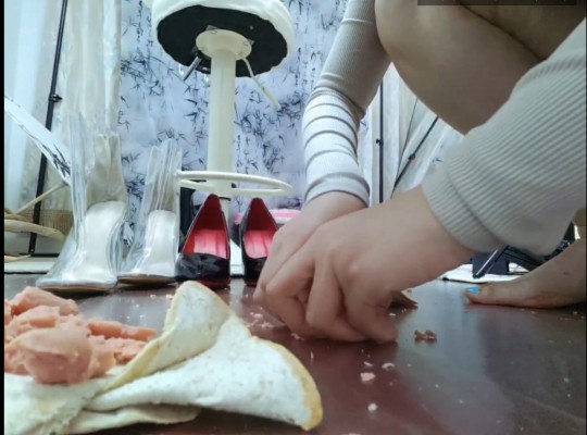 美女透明靴内踩面包,红底高跟踩火腿,打包喂你吃 JS251029~6