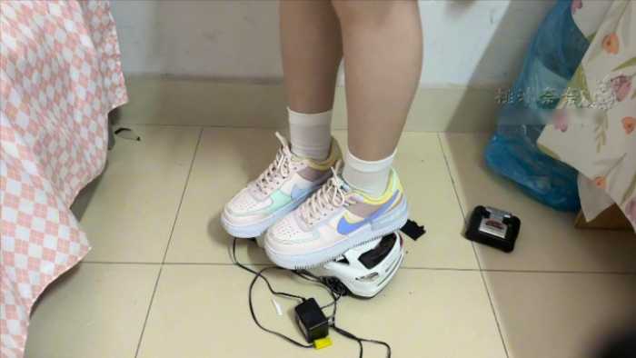 af1踩玩具车 JS251111~6