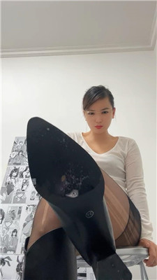 【蛮蛮呀】在妈妈臀下释放还是流J    251109-25