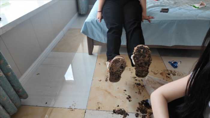 双人萌妹踩鸡蛋饼干，多语言 JS251119~8