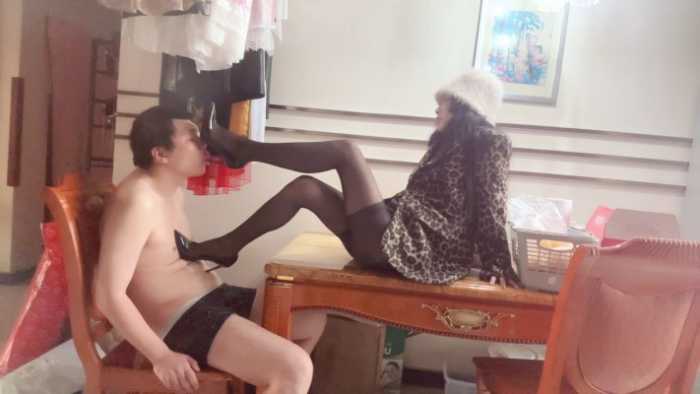 【兔粉粉】餐桌上的诱惑 YC-251124