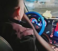 【语晴】黑丝美腿羞辱代驾 bf8470